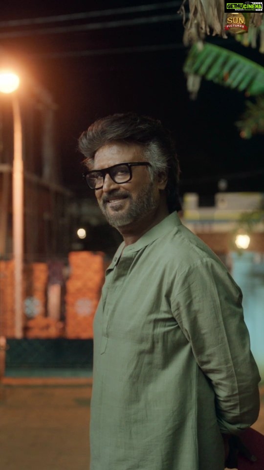 Anirudh Ravichander Instagram - Dive into the emotional world of Muthuvel Pandian💚 #Rathamaarey lyric video is out now! @rajinikanth @nelsondilipkumar @anirudhofficial @iamvasanthravi @mirnaaofficial @rithvik_rithu_j @vishalmishraofficial @wikkiofficial #Jailer #JailerFromAug10