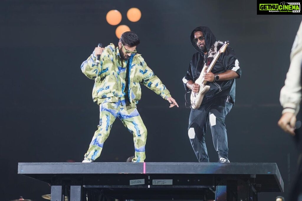 Anirudh Ravichander Instagram - Seattle rage 🔥🙏🏻 Angel Of The Winds Arena