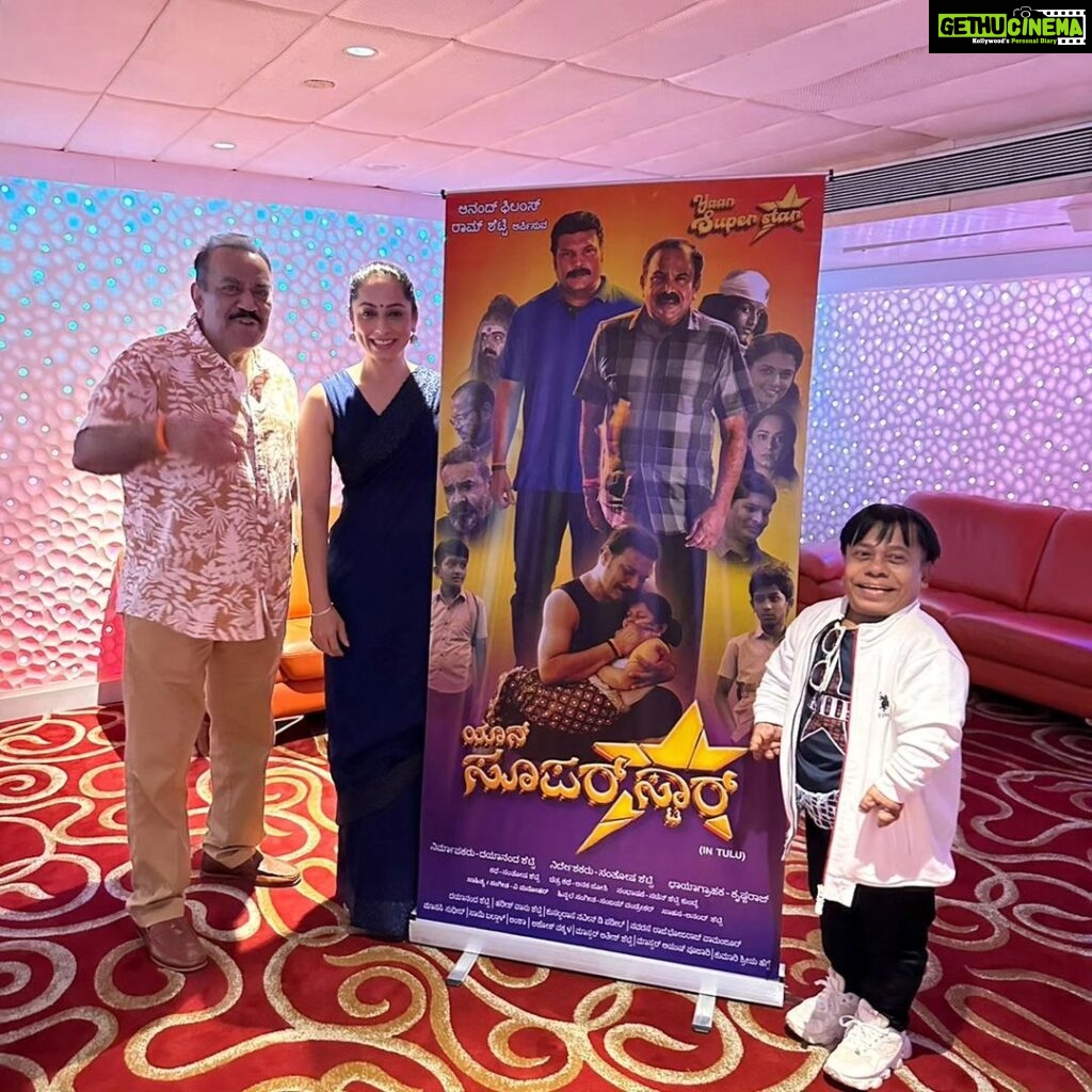 Ansha Sayed Instagram - My Family. My happy space. Couldn't have asked for more. The best comment I heard yesterday," Cid aaj bhi chal raha hai, sabke dilon mein" The first screening of #yaansuperstar was extremely special, Daya sir has won our hearts for so many years as an actor and I am sure he will keep ruling our hearts as a producer too . @shivaaji_satam @narendragupta22 @dayanandshetty8 @dineshphadnis @shraddhamusale @yours_k_k_goswami