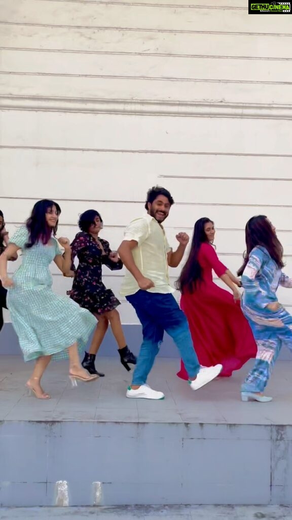 Antony Varghese Instagram - Oh Meri Laila Hook Step Challenge and win a surprise gift from me and my team. Dance with us for our song ‘Raman Thedum Seetha Penne’ from our movie ‘Oh Meri Laila’. @lailamovieofficial . @sonaolickal_ @_n_a.n.d_u_ @sivakami_an @mastaanii_ @athiraa_suresh @_____a______m________d #ohmerilaila #raamanthedumseethapenne #RaamanthedumChallenge #ReelChallenge #december23 #antonyvarghese #pepe #mastaanii #christmasrelease #romcom