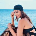Anupriya Goenka Instagram - 🖤 Wearing @labeld @dimpleshroffofficial you have my heart! Pics by @chunkymathew - thank you for being so gracious @wmaldives @sarvesh_shashi #sea #holiday #look #fyp