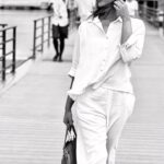 Anupriya Goenka Instagram - Living life, one day at a time… Finding my true self… the only search that matters.. Thank you @sarvesh_shashi for being the friend you are and for this experience @wmaldives - great hospitality. Wearing @kaftanize_clothing Styled by @nidhikurda #holiday #friends #freedom #seetheworld W Maldives