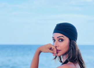 Anupriya Goenka Instagram - 🖤 Wearing @labeld @dimpleshroffofficial you have my heart! Pics by @chunkymathew - thank you for being so gracious @wmaldives @sarvesh_shashi #sea #holiday #look #fyp