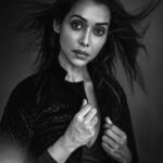 Anupriya Goenka Instagram - Brace yourself.. You have got this!!!! 🤗💜 📸 @akshay_kerlekar - love your sensibility. #potraits #strength #picoftheday