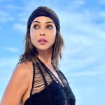 Anupriya Goenka Instagram - It’s all for a reason.. 💙 @wmaldives 📷 @chunkymathew #state #peace #float #self #acceptance