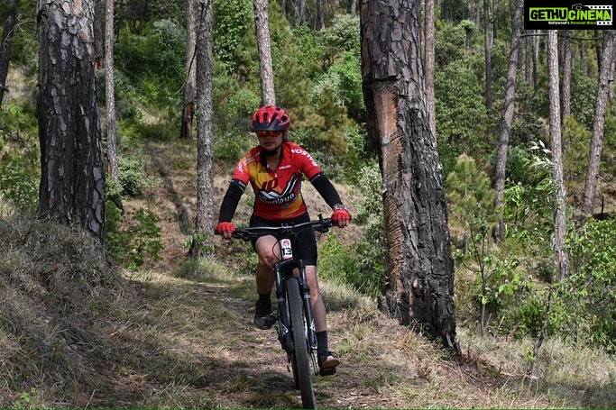 Anurita Jha Instagram - To the fearless and full of life @beri.roopali .. Congratulations for winning the 1st Runners up position in @mtbshimla β¦ From being down with viral just a few weeks back to falling off the cliff twice during the race( almost 20-25 ft) π₯Ή U picked yourself and peddled again.. we all are so so proud of you.. and also know ur madness for π΄ββοΈπ΄ββοΈπ΄ββοΈ So hereβs to more safe miles on ur bike and many more medals β¦ Congratulations to you and to your entire team from LUDIANA .. . . . . . . ##mtb #mtbshimla2023