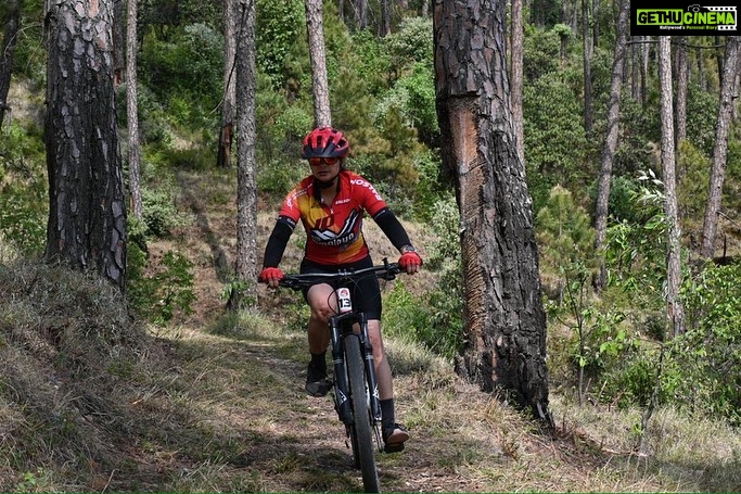 Anurita Jha Instagram - To the fearless and full of life @beri.roopali .. Congratulations for winning the 1st Runners up position in @mtbshimla … From being down with viral just a few weeks back to falling off the cliff twice during the race( almost 20-25 ft) 🥹 U picked yourself and peddled again.. we all are so so proud of you.. and also know ur madness for 🚴‍♀🚴‍♀🚴‍♀ So here’s to more safe miles on ur bike and many more medals … Congratulations to you and to your entire team from LUDIANA .. . . . . . . ##mtb #mtbshimla2023