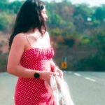 Anurita Jha Instagram - Raaste aur gaane 🎶❤️🎶 . . . . . . Created by @isumitbaruah . . . . . .. . . . . #insta #trending #réel #reelsindia #trendingsongs #trendingnow #trendingmusic #anurittakjha