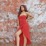 Anurita Jha Instagram - A @nike___jordan fan … Always ready to run 🫣🤪😜 . . . . . . Pic @raj35mm 🌼🎶 . . . . . #nike #jordan #shoesaddict #runnergirl #poser #anurittakjha PlanetEarth