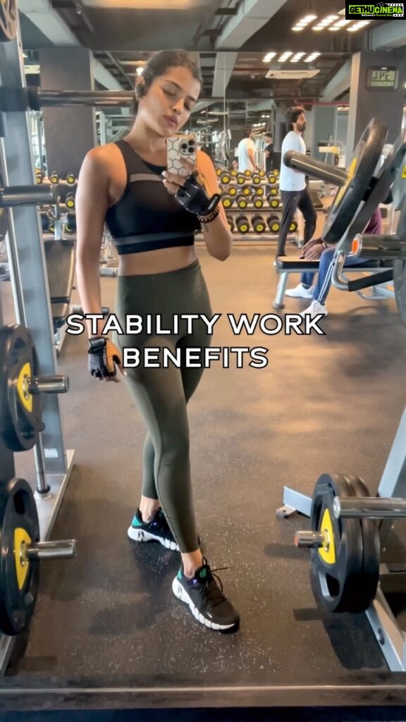 Ashna Zaveri Instagram - Save this for your next workout seesh 🏋‍♀ @resetlifeindia #stability #core #strength #fitnessmotivation