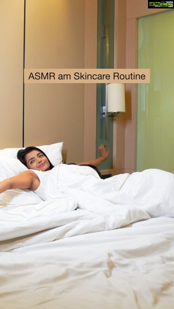 Ashna Zaveri Instagram - ASMR Am Skincare Regimen ✅ I love some me time and that includes a soothing place where I can get ready and do my skincare regimen🥰 Tried @olayindia Niacinamide Range that is perfect for the day. It comes with both serum and cream & has 99% Pure Niacinamide that penetrates 10 layers deep into the skin. Helps to reduce acne marks, dark spots, uneven skin tone & enlarged pores. Post that I like to sip on my coffee and do my daily chores 🥳 You too can get your hands on this range by checking it out on the Nykaa Pink Summer Sale at INR 899/- each 😌🛍✨ #Collab #OlayNiacinamideRange #Niacinamide #ASMR #Reels #SkincareRegimen #Skincare #Routine #OlayIndia