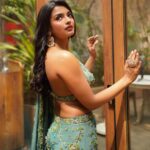 Ashna Zaveri Instagram - Iniya Tamil Puthaandu Nal Vaalthukkal. 🙏♥️✨ #happytamilnewyear 😘 Outfit @kalkifashion Jewellery @araveshjewels MUA @kajolrpaswwan and team Hair @santosh__sanghvi 📸 @vedantpandyaofficial @theplugmedia.in Location @one8.commune