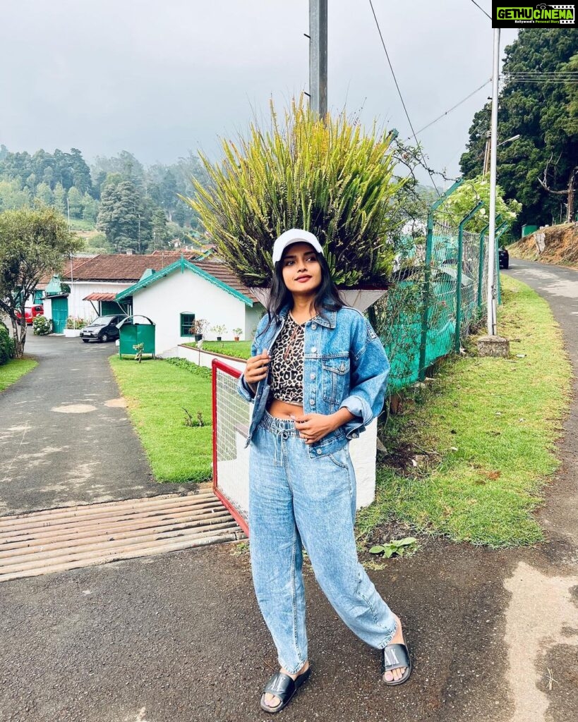 Ashna Zaveri Instagram - Hello from Ooty 🥶