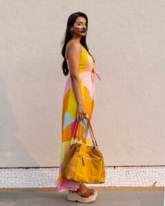 Ashna Zaveri Instagram - If you are always trying to be normal, you will never know how amazing you can be.🫶🌻

Accessories @accessorizeindiaofficial 

#summer #fit #fashion #tropical