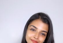 Ashna Zaveri Instagram - Kindness is the ultimate strength ⭐️ Being vulnerable is to be courageous 🙌 In your softness lies your ability to truly love ♥️ Inspo @petricej #kindness #inspiring #beinghuman
