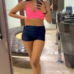 Ashna Zaveri Instagram - My 3 most favourite post workout recovery things ❤️ 1) Ice bath 2) Deep tissue massage 3) Steam bath @resetlifeindia #postworkout #recovery #musclerecovery #health #healthylifestyle #fitness