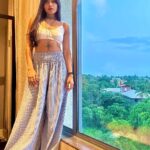 Ashna Zaveri Instagram - A girl should be two things: who and what she wants 🤍 #cocochanel Styled by my @msshinyshorts Crop top @zara Pants @artjunagoa Shoes @onitsukatigerindia Armband @artjunagoa Neckpiece @msshinyshorts Travel partner @kayak_in #goa #travel #westingoa The Westin Goa