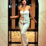 Ashna Zaveri Instagram - Gratitude, goals, growing and glowing.💫🌻 Outfit @brownsugar.in PR @aaayeshamehta Click @honey_dedhia Location @fairfieldbymarriottmumbai MUA @kajolrpaswwan @kajolrpaswwanmakeupacademy