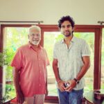 Ashok Selvan Instagram - Mani Ratnam Sir! ❤️ Thank you for giving us your time and appreciating our team. Truly means a lot. #nithamoruvaanam #maniratnam #legend
