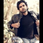 Ashok Selvan Instagram - Cold steel and Hot fuel 🏍️ #650 📸 - @tarunkoliyot