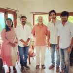 Ashok Selvan Instagram - Mani Ratnam Sir! ❤️ Thank you for giving us your time and appreciating our team. Truly means a lot. #nithamoruvaanam #maniratnam #legend