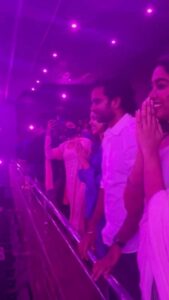 Ashok Selvan Instagram - What love! ❤️ FDFS done right! Thank you makkalay for the amazing love and response ❤️ you guys made this day special. Love you! #NithamOruVaanam #Aakasam