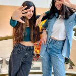 Ashrita Shetty Instagram - #genzvsmillennials ✨👯 🤍 @vvsachinthya