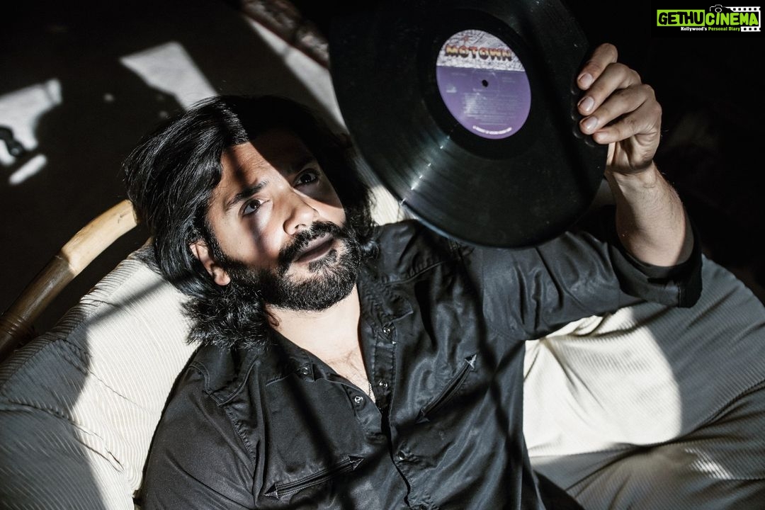 Ashwin Kakumanu Instagram - Off the record. #Vintage #allblackeverything #cinemaspirit #astarisborn @manavalanandco