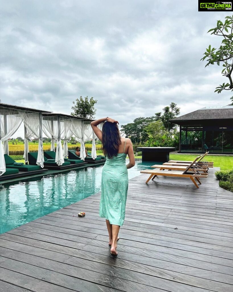 Asmita Sood Instagram - Bali “blues”… #travelgram #traveldiaries #happynewyear #bucketlist #baliindonesia #baliguide