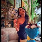 Asmita Sood Instagram - Walking into 34 like… 👑 Thank u all for ur wishes!! I read each and every one of them!! And thank u all who made it on my birthday to make it even more special!! Love Love Love ♥️♥️♥️ #neverlookback #birthday2022 #friendslikefamily #thenightthatwas #latepost #blurmemories #life Mumbai, Maharashtra