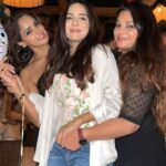 Asmita Sood Instagram - Walking into 34 like… 👑 Thank u all for ur wishes!! I read each and every one of them!! And thank u all who made it on my birthday to make it even more special!! Love Love Love ♥️♥️♥️ #neverlookback #birthday2022 #friendslikefamily #thenightthatwas #latepost #blurmemories #life Mumbai, Maharashtra