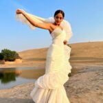 Asmita Sood Instagram - 🏜🥀🤍 #shootdiaries #rajasthan Khimsar, Rajasthan, India
