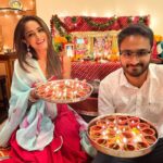 Asmita Sood Instagram - Love, light and prosperity..💫 From mine to yours … 💕 #happydiwali #festivaloflights #diwalivibes #famjam #home #latepost Shimla