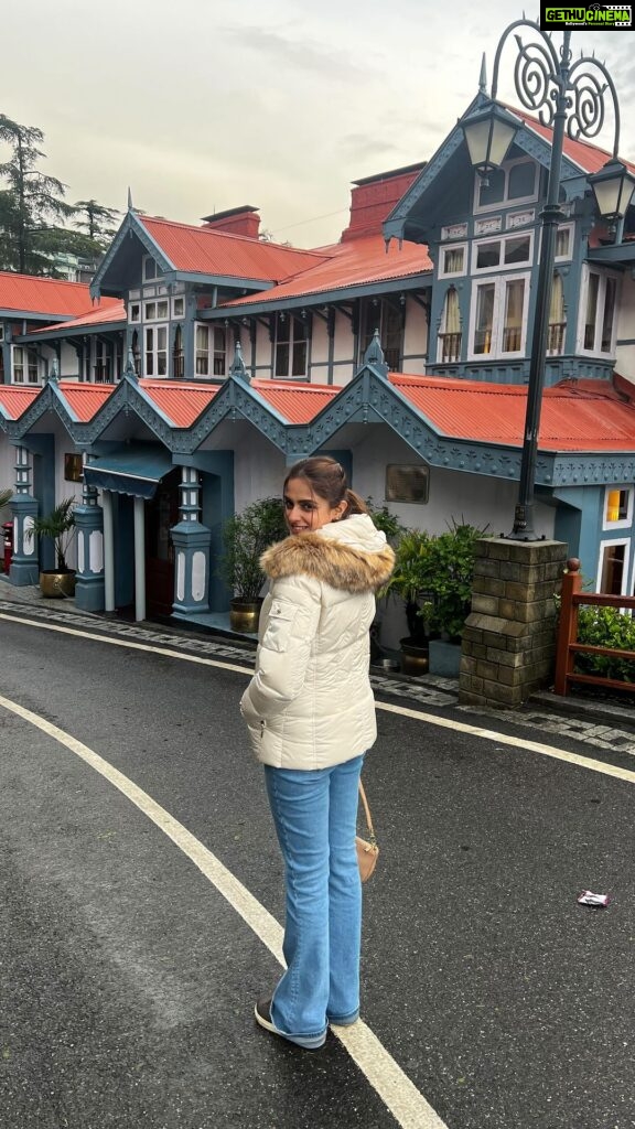 Asmita Sood Instagram - Remember,you are magic! 💫🪄 #magic #love #shimla #content #reelsinstagram Shimla