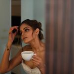 Asmita Sood Instagram – Quick profile check.. 🪞and coffee ☕️♥️ #bts #justme #asmitten #shootdiaries Mumbai, Maharashtra
