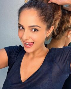 Asmita Sood Instagram - 🙂😏🤯😶‍🌫️🤪😏 
#moods #profilecheck