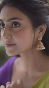 Avantika Mishra Instagram - Hello May! 💚
.
.
Makeup @kalwon_beauty 
Hair - Ganesh 
Outfit @studio_l_by_lini 
Shot by @_parthiban_paramesh_
.
.
#reelsinstagram #reelitfeelit