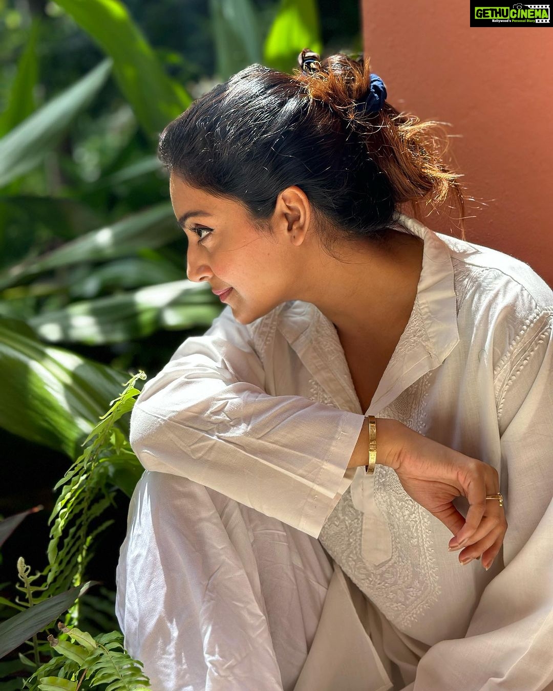 Avantika Mishra Instagram - Thank you, Mother Nature! 💚 #EatPrayLove #EverydayGratitude Thank you @stregisgoaresort for a beautiful stay. The last few days made my soul happy. 🥰 Styling and photography @priyankaarik 🌹 The St. Regis Goa Resort
