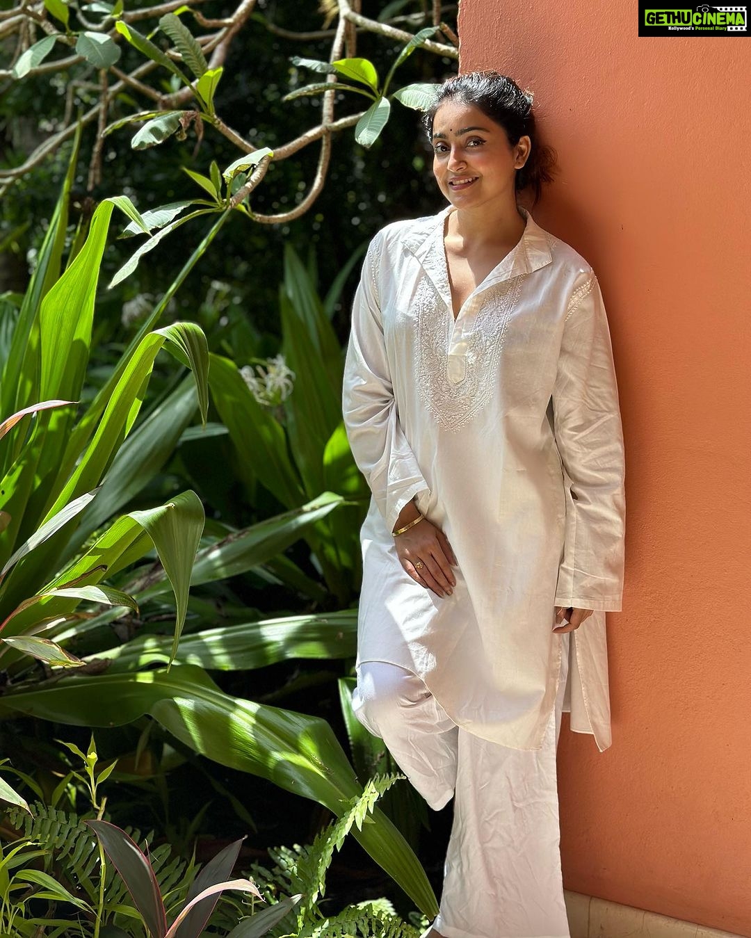 Avantika Mishra Instagram - Thank you, Mother Nature! 💚 #EatPrayLove #EverydayGratitude Thank you @stregisgoaresort for a beautiful stay. The last few days made my soul happy. 🥰 Styling and photography @priyankaarik 🌹 The St. Regis Goa Resort
