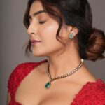Avantika Mishra Instagram - If you don’t believe in yourself, then who will? ✨ . . Shot by @shareefnandyala Styled by @keerthysampath Wearing @aakanshaguptaoffl Jewellery by @divasmantra MUA @sanjumakeupartistry Hair by @aishu_makeup_hairstyle