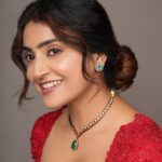 Avantika Mishra Instagram - If you don’t believe in yourself, then who will? ✨ . . Shot by @shareefnandyala Styled by @keerthysampath Wearing @aakanshaguptaoffl Jewellery by @divasmantra MUA @sanjumakeupartistry Hair by @aishu_makeup_hairstyle