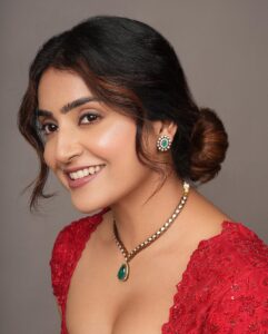 Avantika Mishra Instagram - If you don’t believe in yourself, then who will? ✨
.
.
Shot by @shareefnandyala 
Styled by @keerthysampath 
Wearing @aakanshaguptaoffl 
Jewellery by @divasmantra 
MUA @sanjumakeupartistry 
Hair by @aishu_makeup_hairstyle