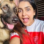 Avantika Mishra Instagram – So fur-ocious! Had to give him endless belly rubs to get these pictures.  @rumi.mish ❤️😅 
.
.
#GermanShepherd #HatesTakingPictures