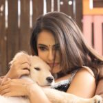 Avika Gor Instagram - This lil guy made my day💕 @charming_chaarliee Photography @vishwasgonsalves Outfit @byutify.in Pr @dinky_nirh Makeup & Hair @preetganatramakeup Location @krazyfox_studio