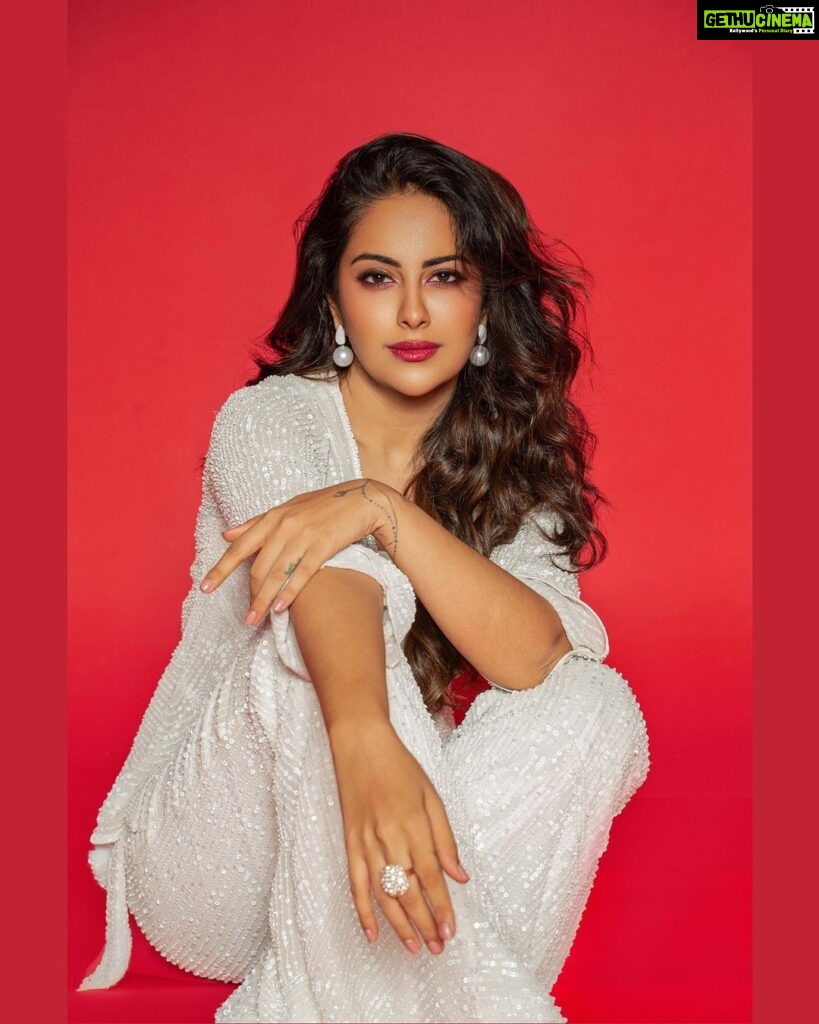 Avika Gor Instagram - Asked , believed , received! ❤ Styling @soigne_official_ Photography @rohan.foto Makeup @blenditlikesana Outfit @majesticbyjapnah Space @visualcraftsmensph