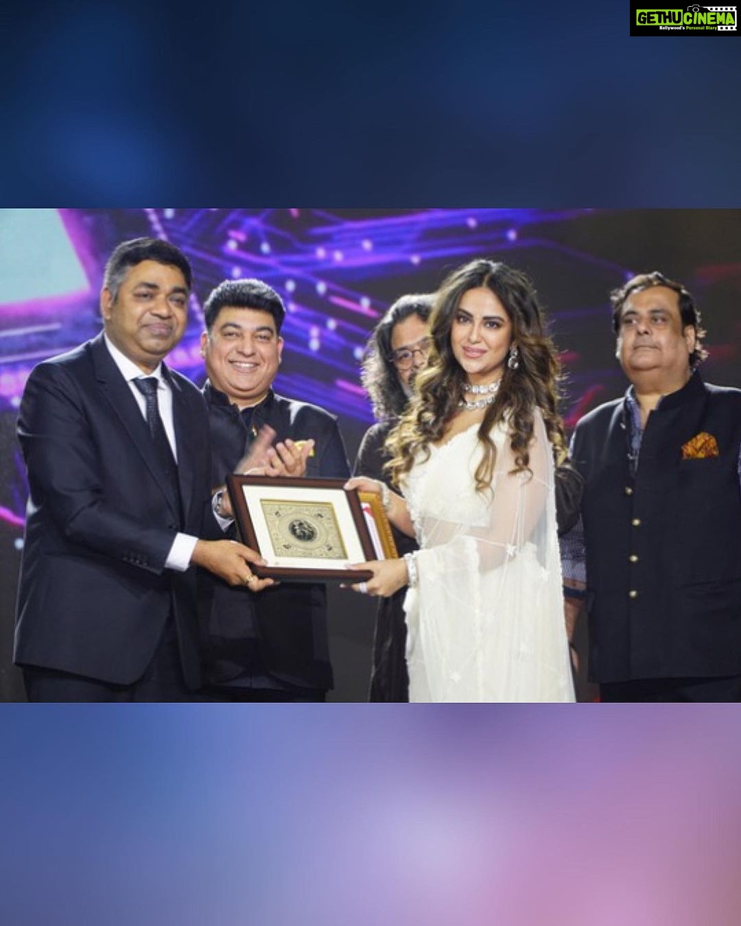 Avika Gor Instagram - The opening ceremony of #NamasteVietnamFestival was filled with the beauty of indian & vietnamese culture . What a beautiful feeling. So grateful! Thank you @rahulsbali for curating this amazing festival! And inviting me for the 2nd time! Thank you Consulate General of India in Vietnam - Dr. Madan Mohan Sethi @cgihcmc and the Indian Embassy, it is a pleasure to represent Indian Cinema in the beautiful country Vietnam! Styling @soigne_official_ Wearing @quenchathirst Jewelry @mortantra Ho Chi Minh City, Vietnam