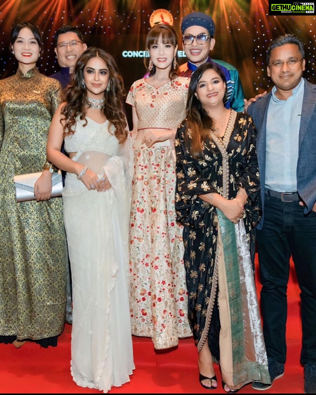 Avika Gor Instagram - The opening ceremony of #NamasteVietnamFestival was filled with the beauty of indian & vietnamese culture . What a beautiful feeling. So grateful! Thank you @rahulsbali for curating this amazing festival! And inviting me for the 2nd time! Thank you Consulate General of India in Vietnam - Dr. Madan Mohan Sethi @cgihcmc and the Indian Embassy, it is a pleasure to represent Indian Cinema in the beautiful country Vietnam! Styling @soigne_official_ Wearing @quenchathirst Jewelry @mortantra Ho Chi Minh City, Vietnam