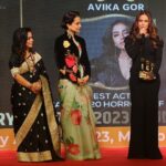 Avika Gor Instagram - Yesterday was special! Won the Best Actor (female) Award for 1920-Horrors of the Heart Special thanks to the 1920 team for putting in the effort to make this movie a grand success. @vikrampbhatt @maheshfilm @shwetambari.bhatt @krishnavbhatt @anandpanditmotionpictures It’s extra special to receive this @internationalgloryawards2023 from the OG queen @kanganaranaut @amrita.rumi12 @globalfameawards2023 @foryoupublicrelations Stylist @rashmitathapa Gown @namratajoshipura Hairstylist @harshad_hairstylist
