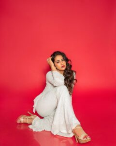 Avika Gor Instagram - Asked , believed , received! ❤️

Styling @soigne_official_ 
Photography @rohan.foto
Makeup @blenditlikesana
Outfit @majesticbyjapnah
Space @visualcraftsmensph