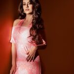 Avika Gor Instagram - #1920 #promotions in full swing!!! Photography @amitkhannaphotography Makeup: @komalkumavat_makeovers Hairstylist: @rutuja_hairstylist Outfit: @athenalifestyle.in Brand PR: @socialpinnaclepr Stylist: @styling.your.soul Studio: @krazyfox_studio
